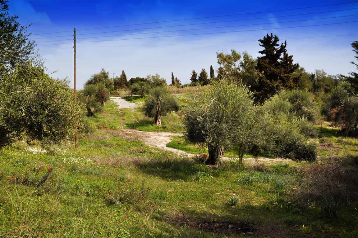 الأرض في أجيوس فلاسيوس, ايونيا نيسيا 10801930