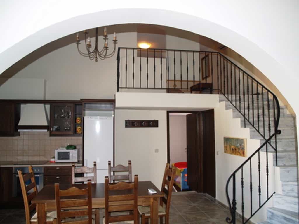 بيت في Nipos, كريتي 10802141