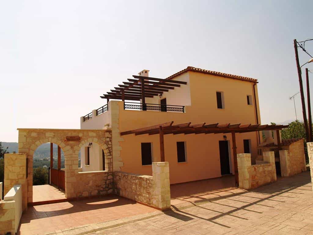 жилой дом в Нипос, Крити 10802142