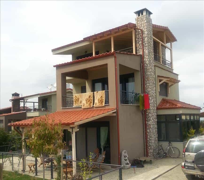 House in Oraiokastro, Kentriki Makedonia 10802149