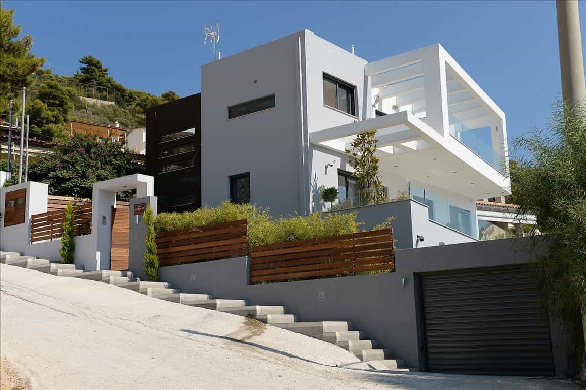 House in Porto Rafti,  10802339