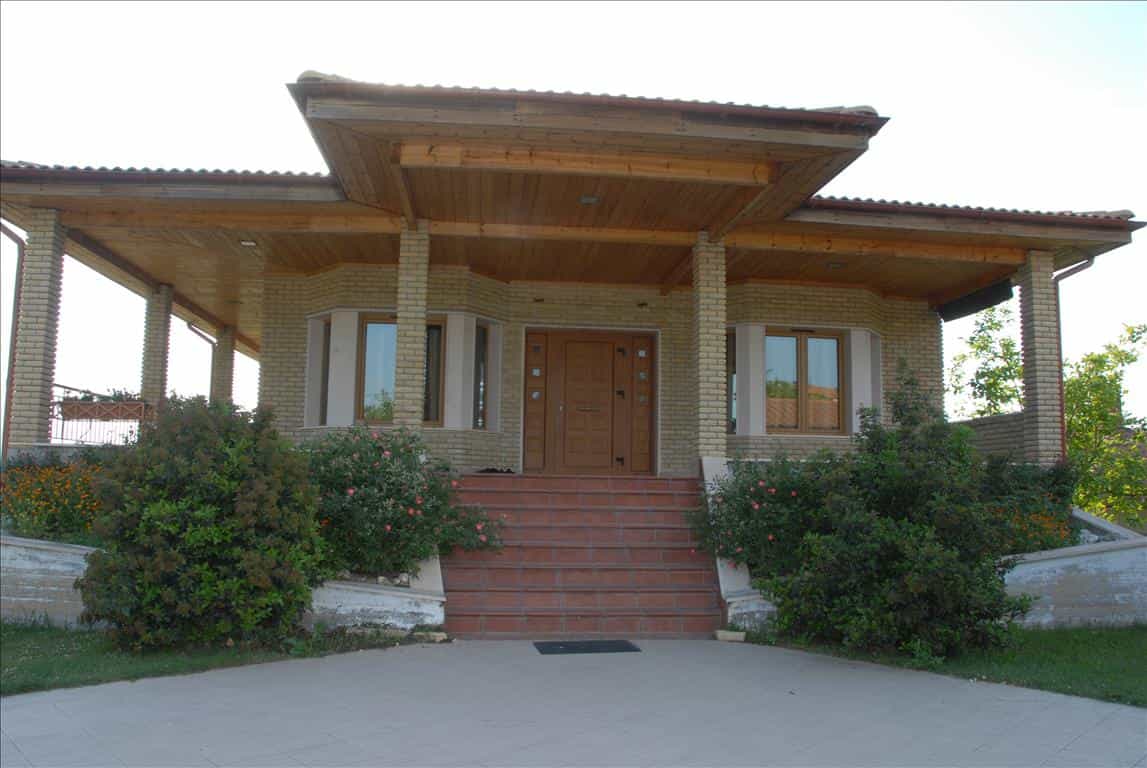 House in Vathilakkos,  10802364