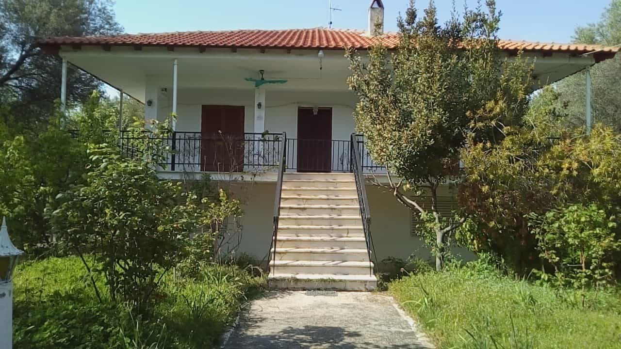 房子 在 Amfipoli, Kentriki Makedonia 10802403