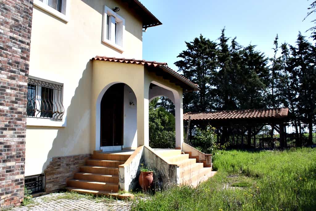 House in Tagarades,  10802533