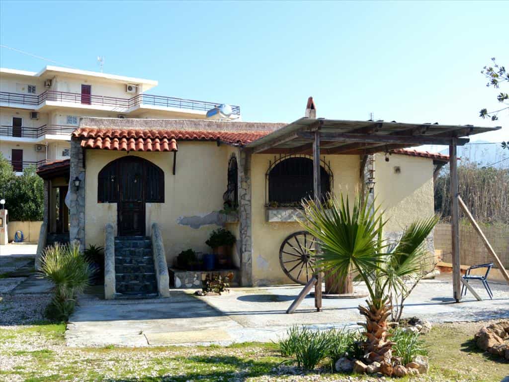 loger dans Agios Spyridon, Attique 10802857