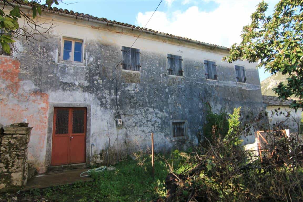 Haus im Doukades, Ionia Nisia 10803013