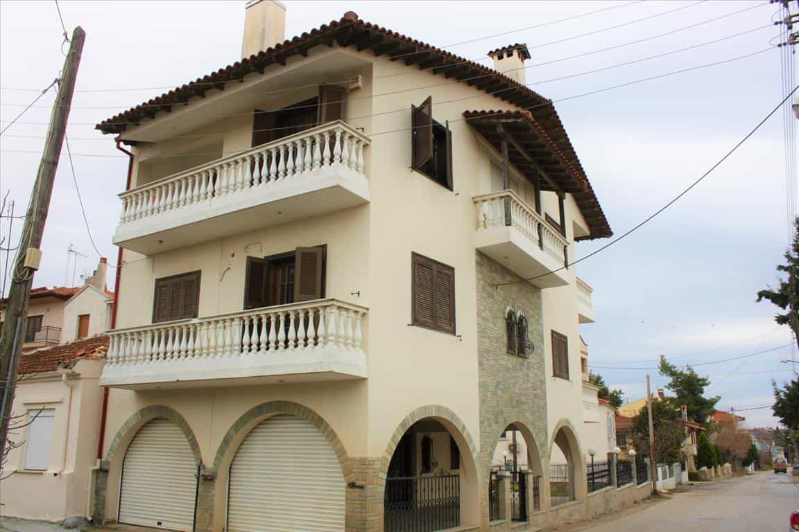 House in Epanomi, Kentriki Makedonia 10803038