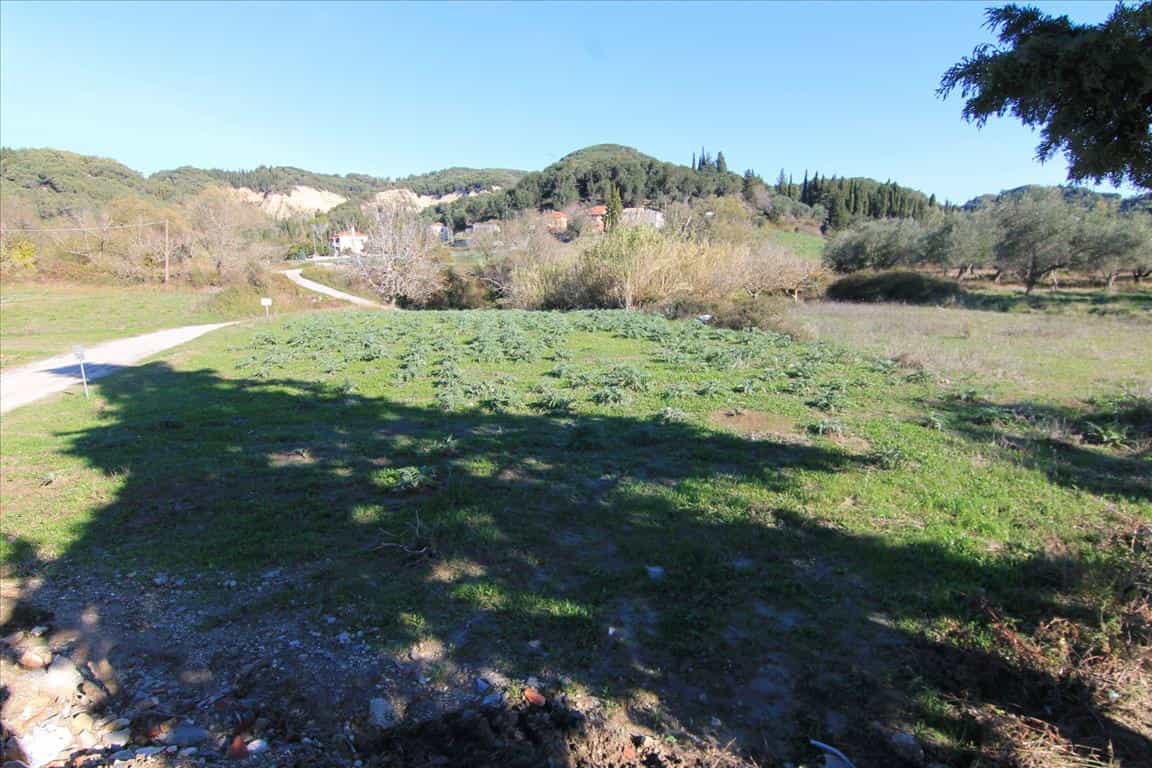 Land in Peroulades, Ionia Nisia 10803117