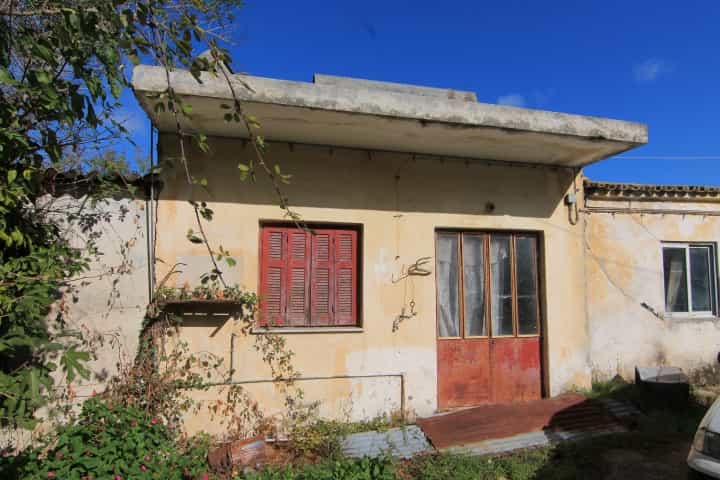rumah dalam Evropouloi, Ionia Nisia 10803272
