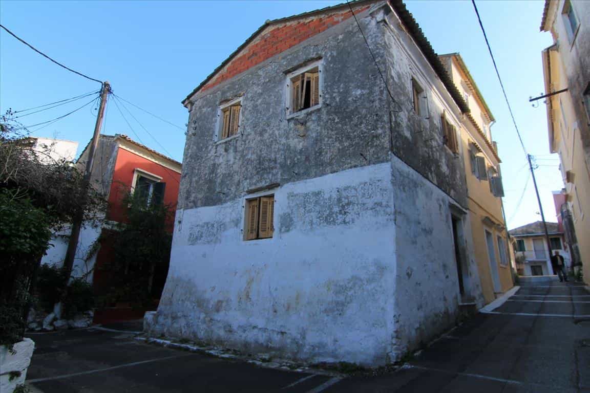 rumah dalam Evropouloi, Ionia Nisia 10803275