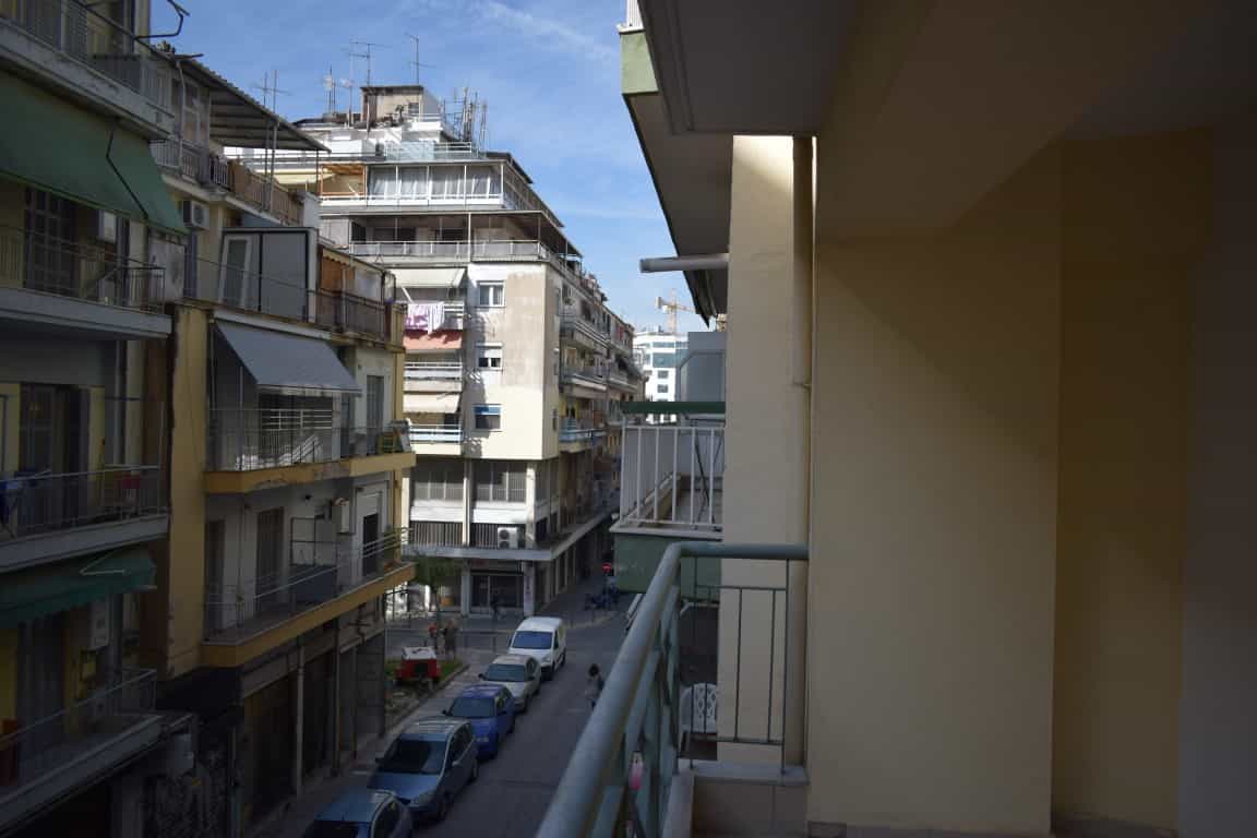 Kondominium w Thessaloniki,  10803294
