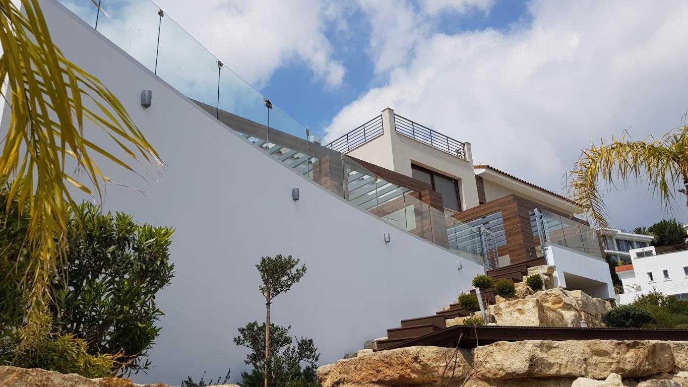 rumah dalam Agios Tychon, Larnaka 10803654