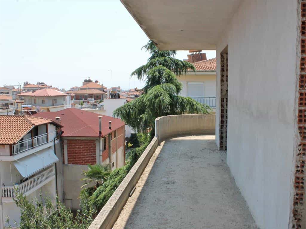 Condominium dans Katerini,  10803711