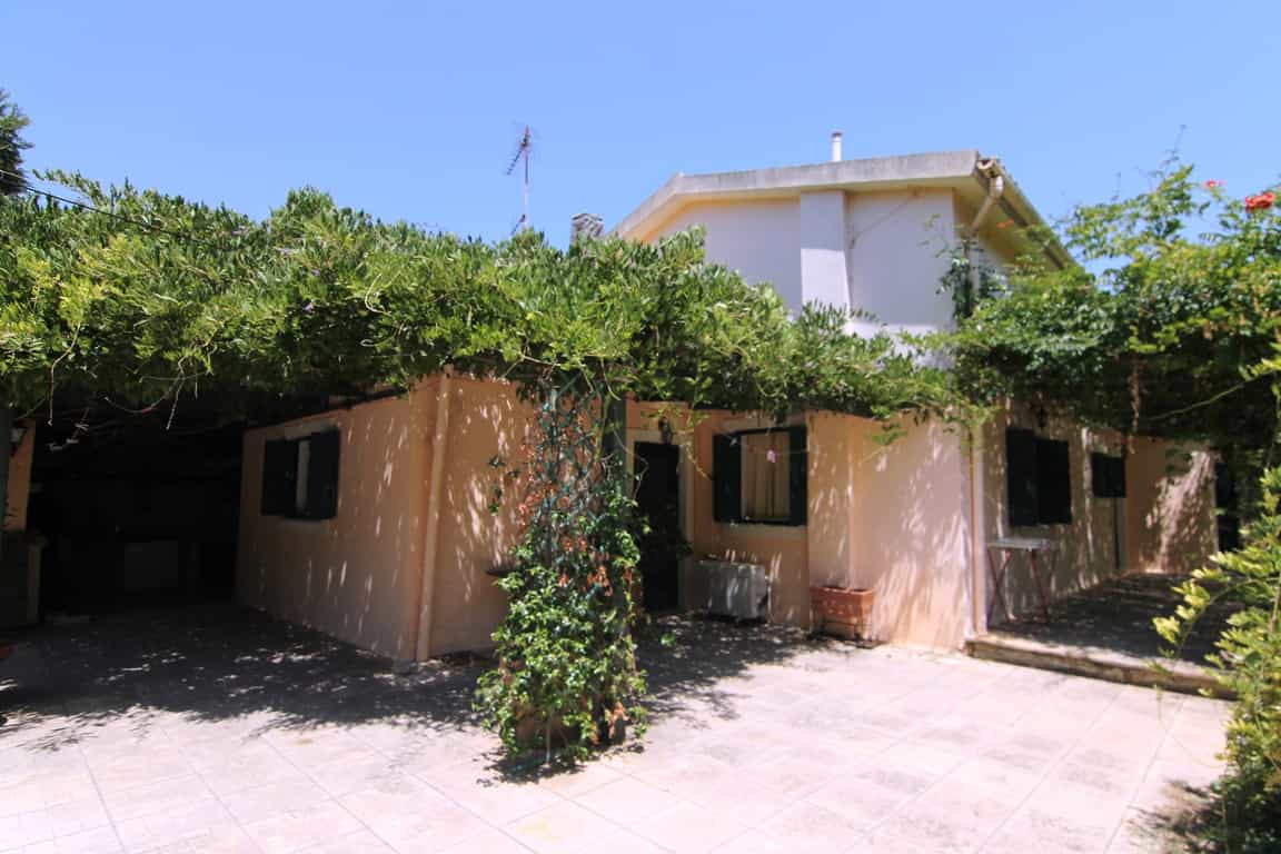 房子 在 Viros, Ionia Nisia 10803781