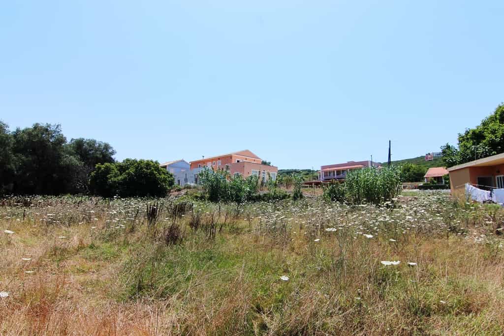 Land in Peroulades, Ionia Nisia 10803829