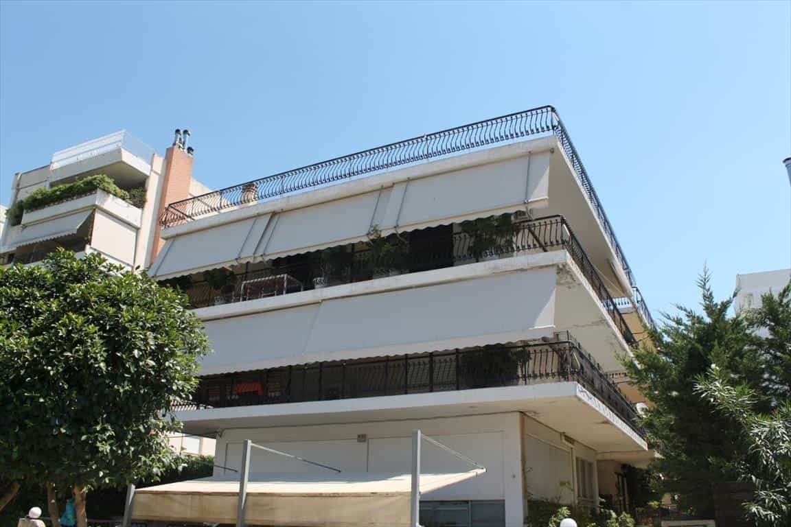 Condominium in En Glyfada, Attik 10803857