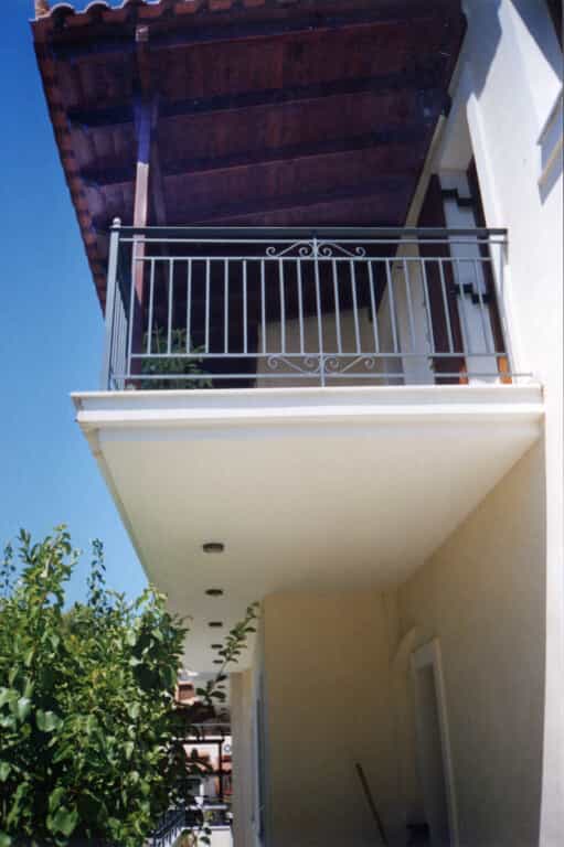 Condominium in Egina,  10803894