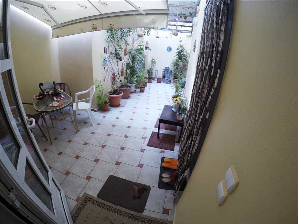 Condominium in Nea Alikarnassos, Kriti 10803982