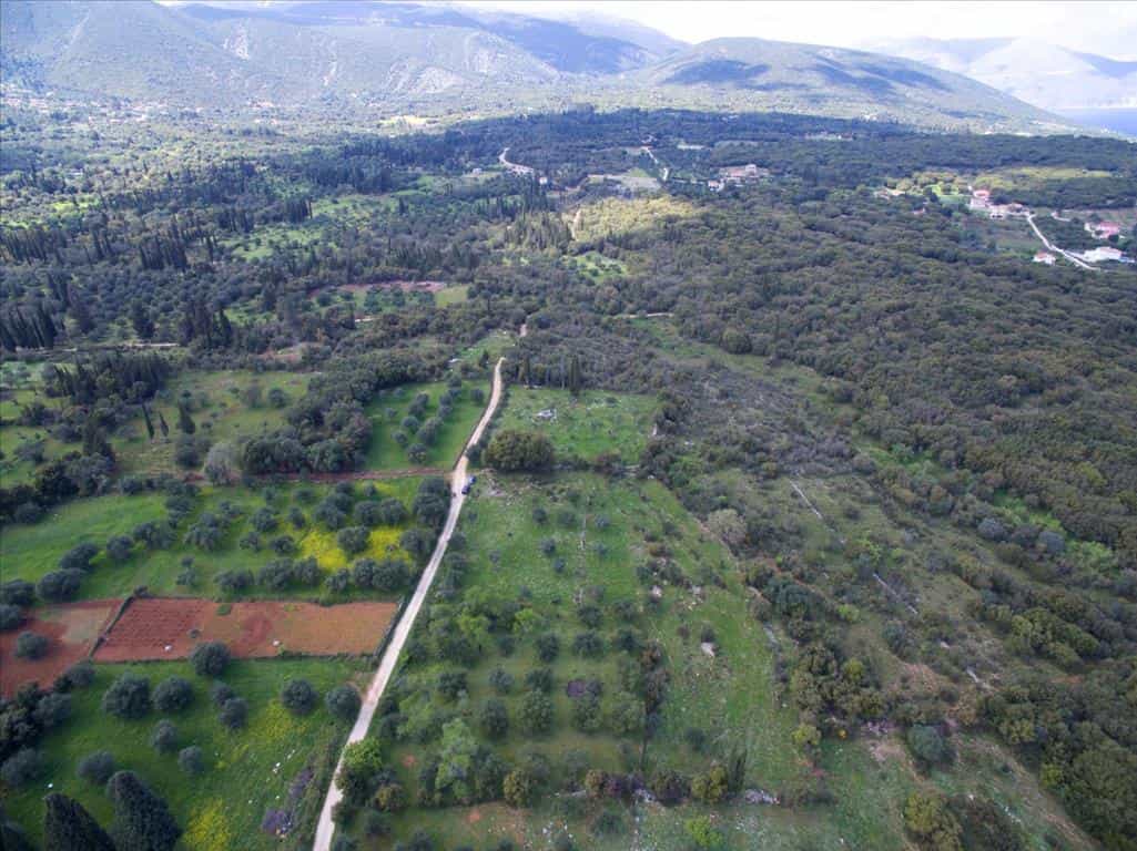 Land im Agia Effimia, Ionia Nisia 10803997
