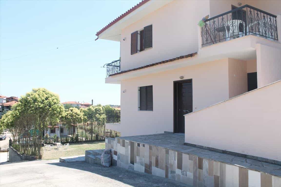 Hus i Neos Marmaras, Kentriki Makedonien 10804023