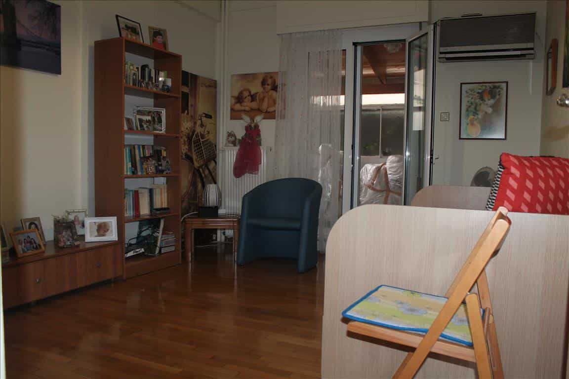Condominium dans Le Pirée, Attique 10804056