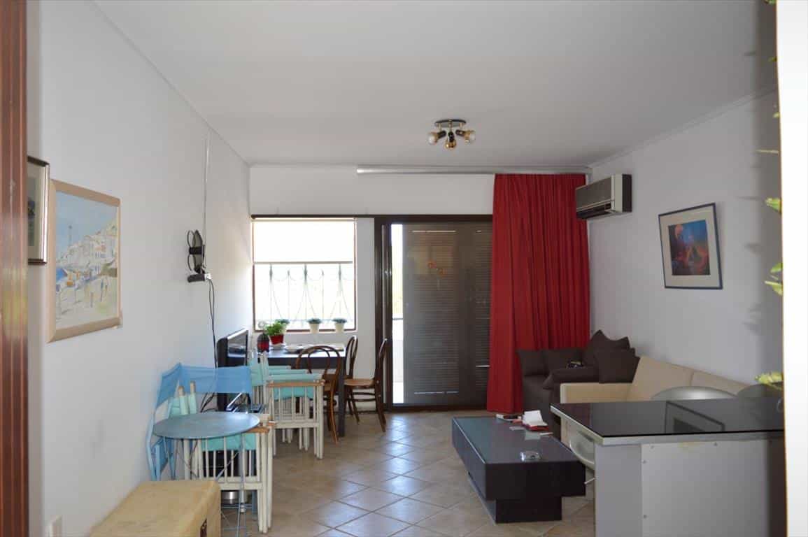 Condominium in Lagonisi, Attiki 10804064