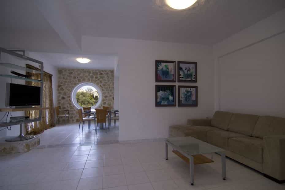 House in Galatas,  10804123