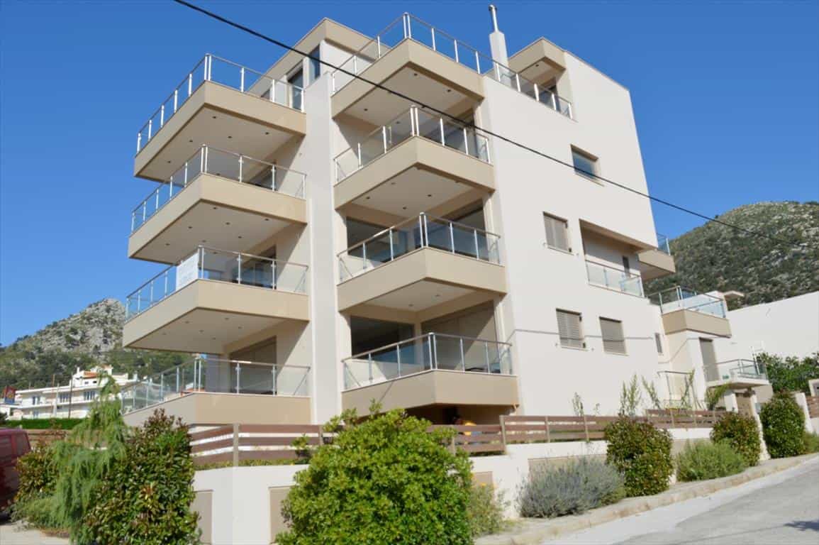 Condominium dans Agia Marina, Attique 10804261