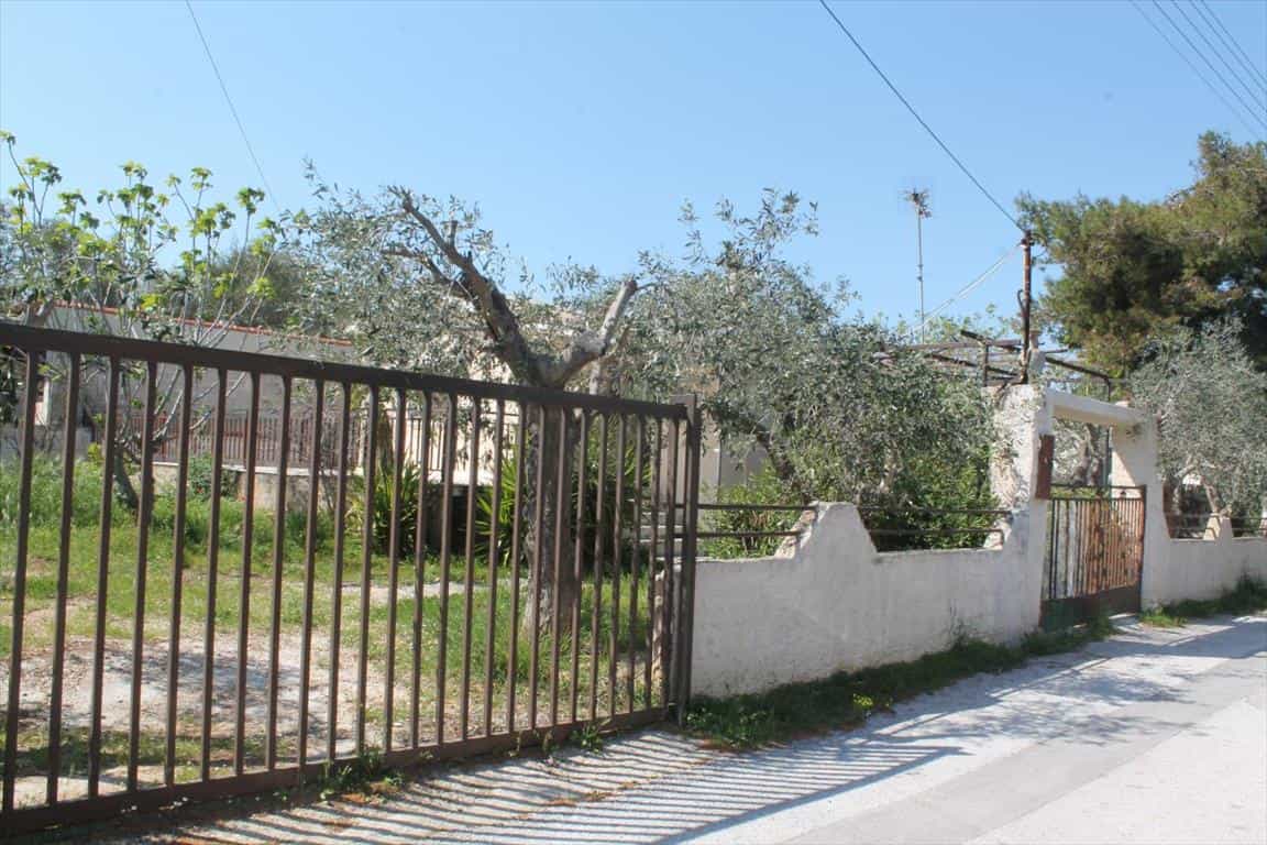 House in Agia Marina,  10804392
