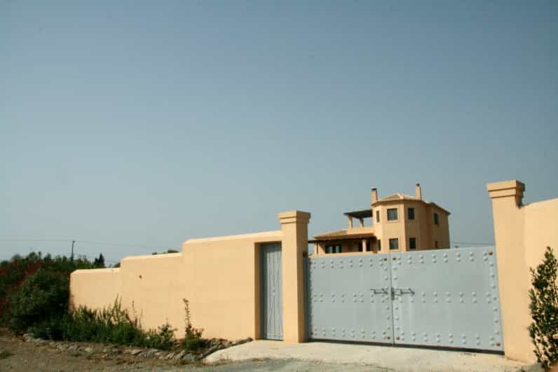 بيت في إرميوني, البيلوبونيسوس 10805591