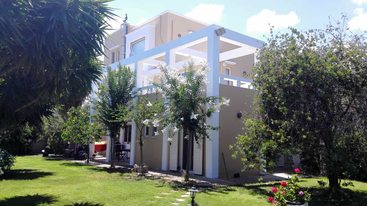 House in Maroulas, Kriti 10805746