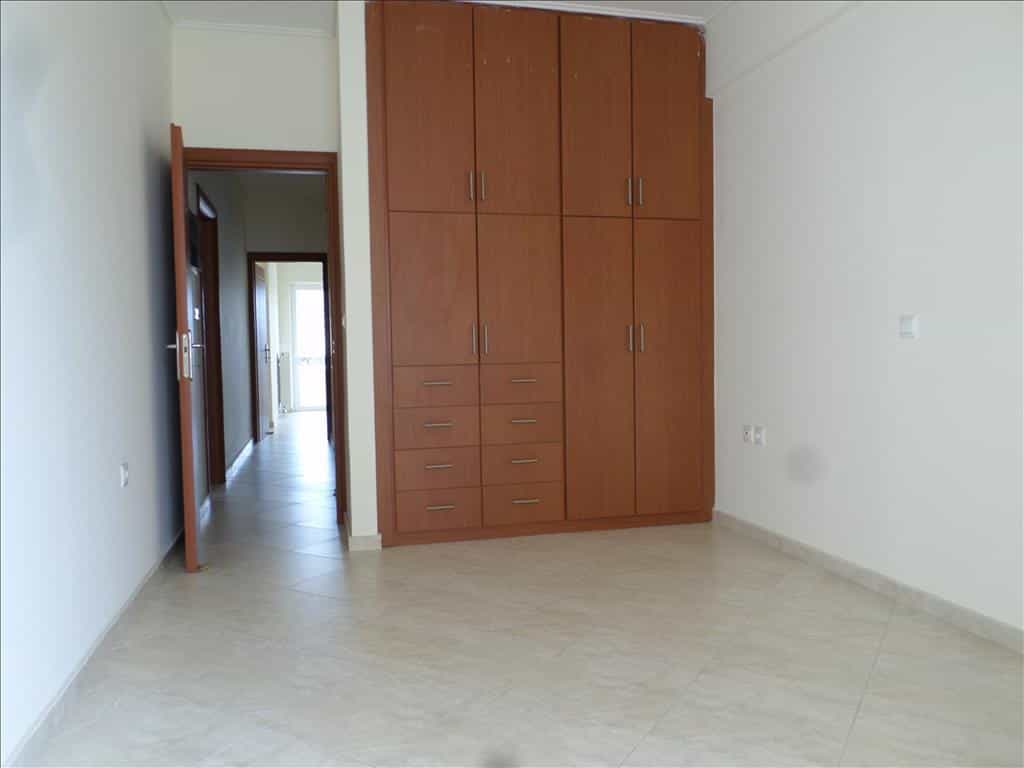 Condominium in Elefsina, Attiki 10805917