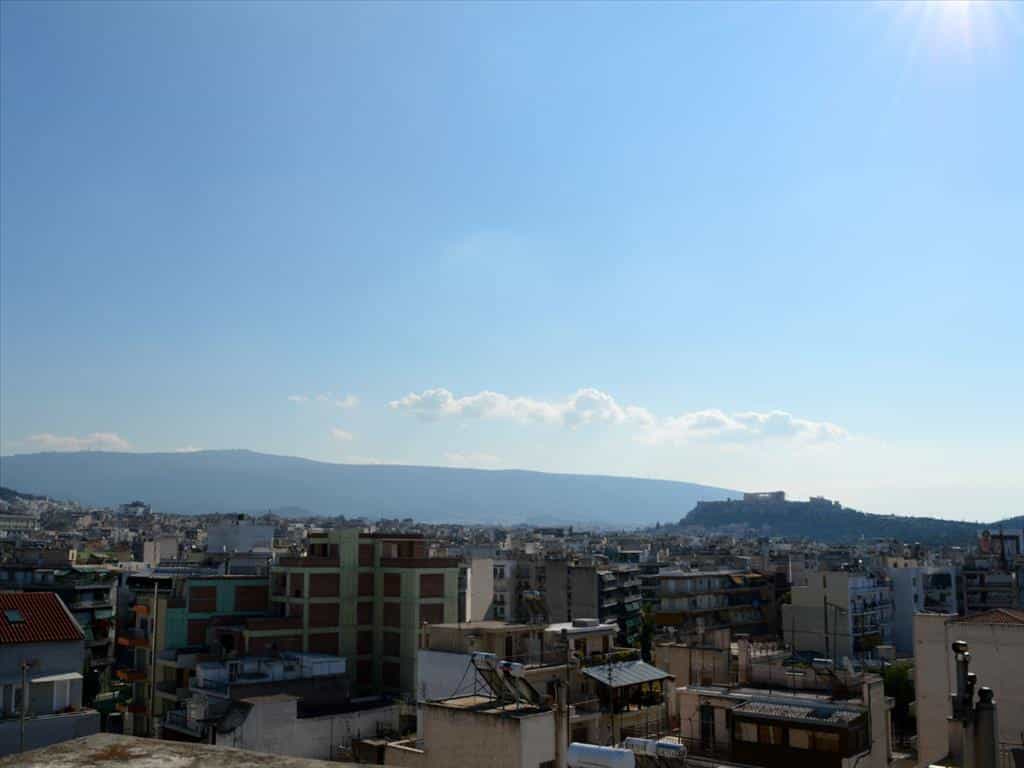 Condominium in Athina,  10806807