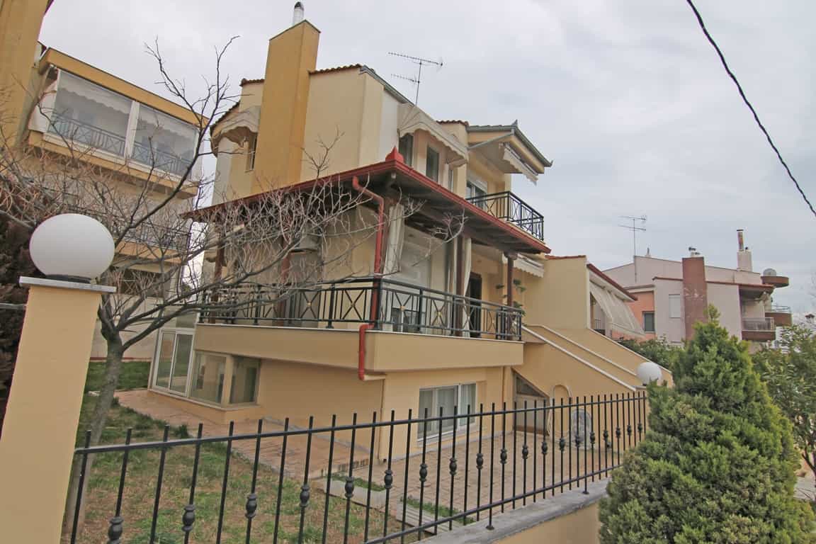 Будинок в Neoi Epivates, Kentriki Makedonia 10806845