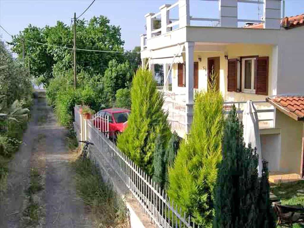 casa en Agios Atanasio, Ático 10806891