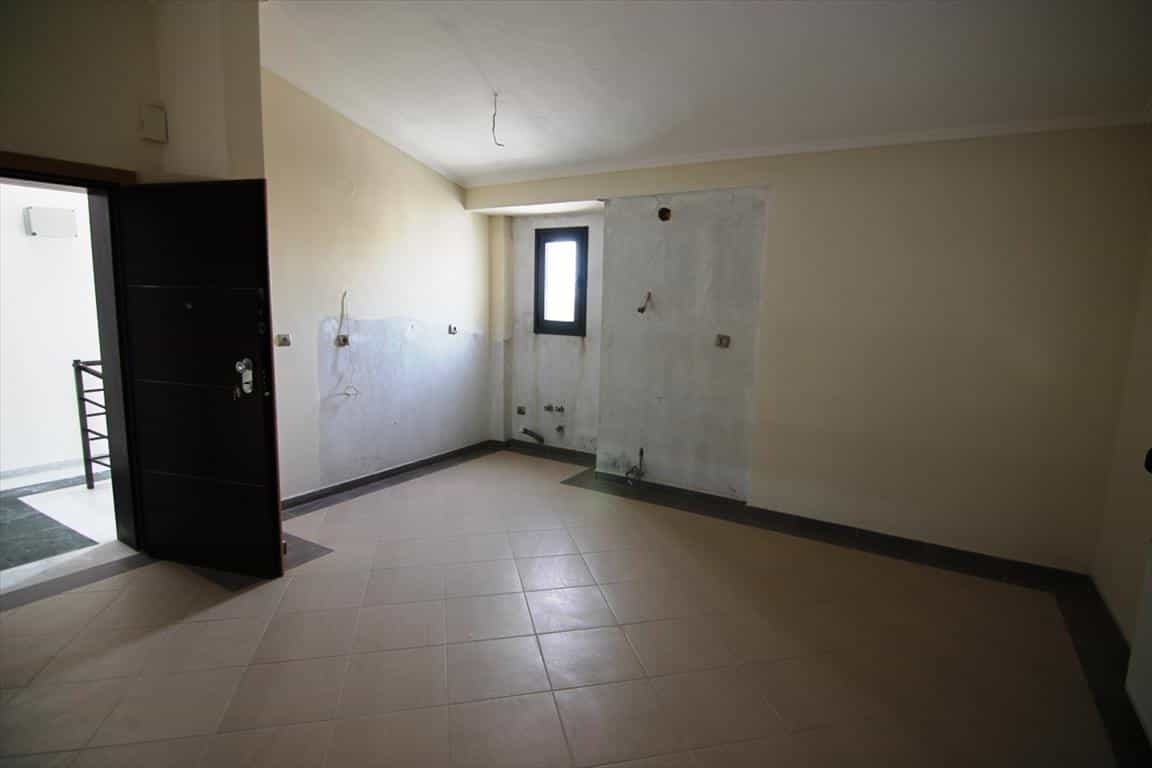 Condominium dans Efkarpia,  10806990