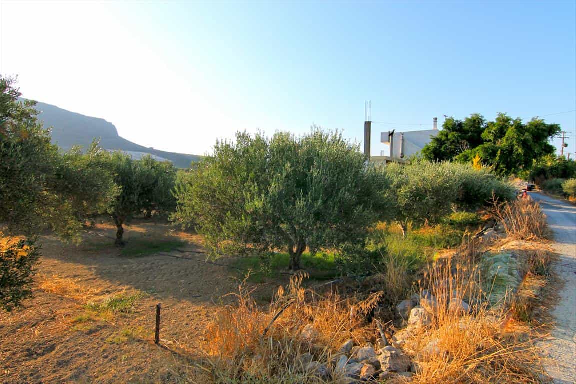Земельные участки в Ватеианос Кампос, Крити 10807469