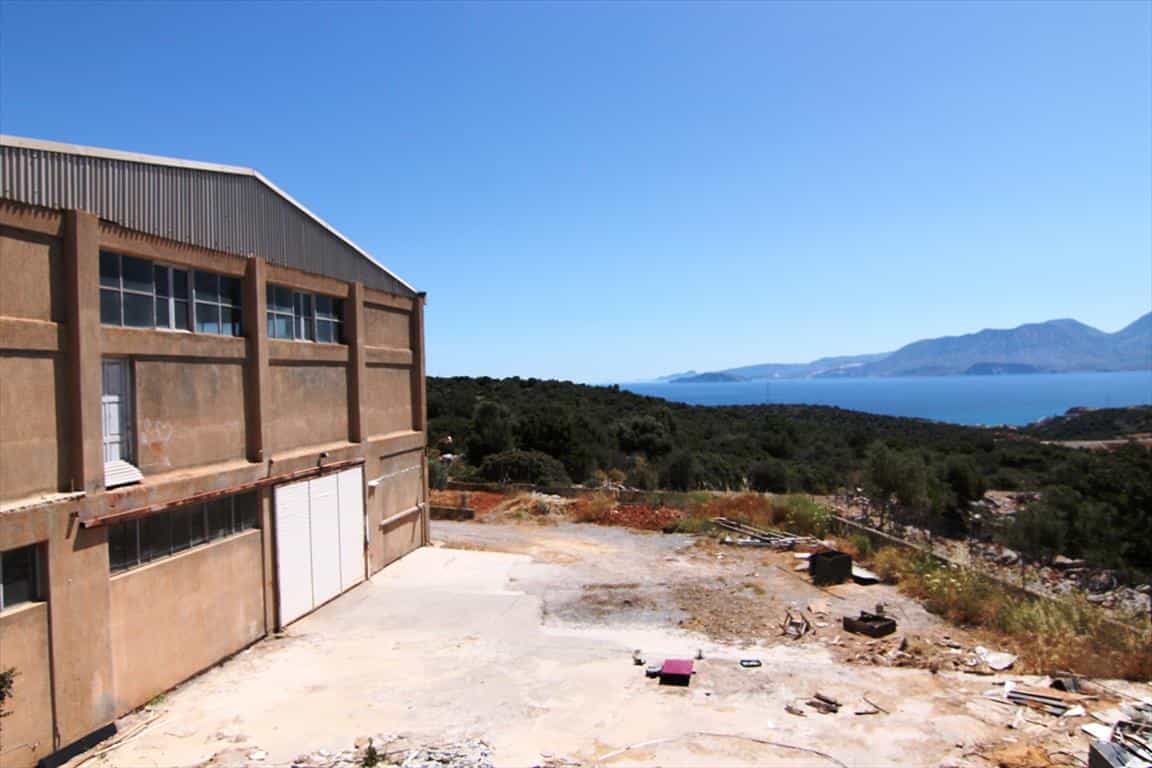 Industriell im Agios Nikolaos, Kriti 10807912