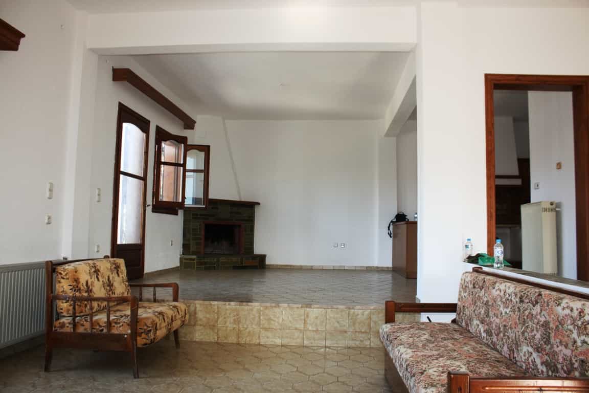 casa en Ano Scholari, Kentriki Macedonia 10807918