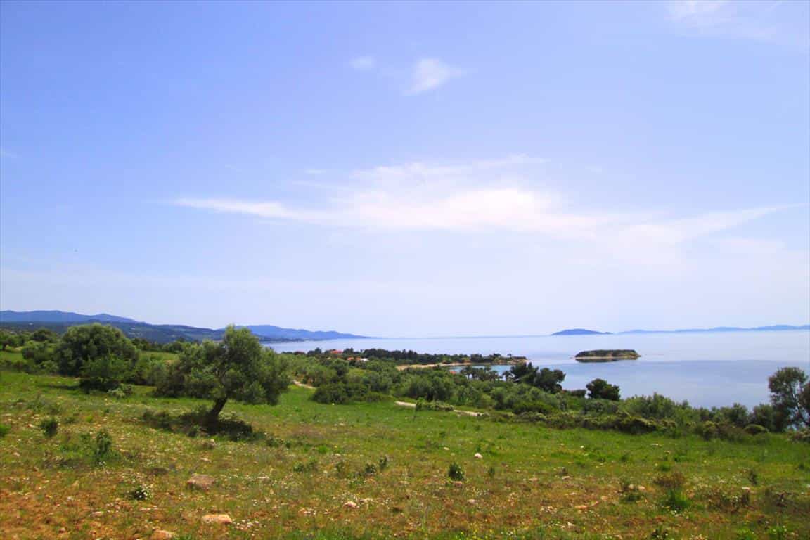 Land in Nikiti, Kentriki Makedonia 10807994
