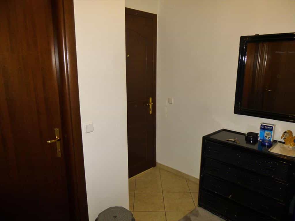 公寓 在 佩里斯塔西, 肯特里基马其顿 10808089