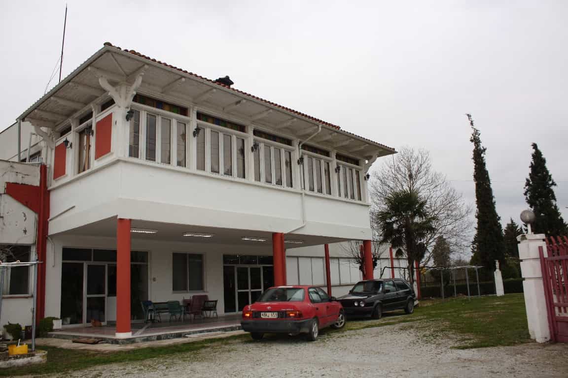 Teollinen sisään Kolchiko, Kentriki Makedonia 10808299