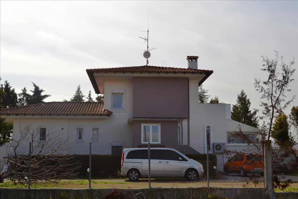 House in ,  10808353