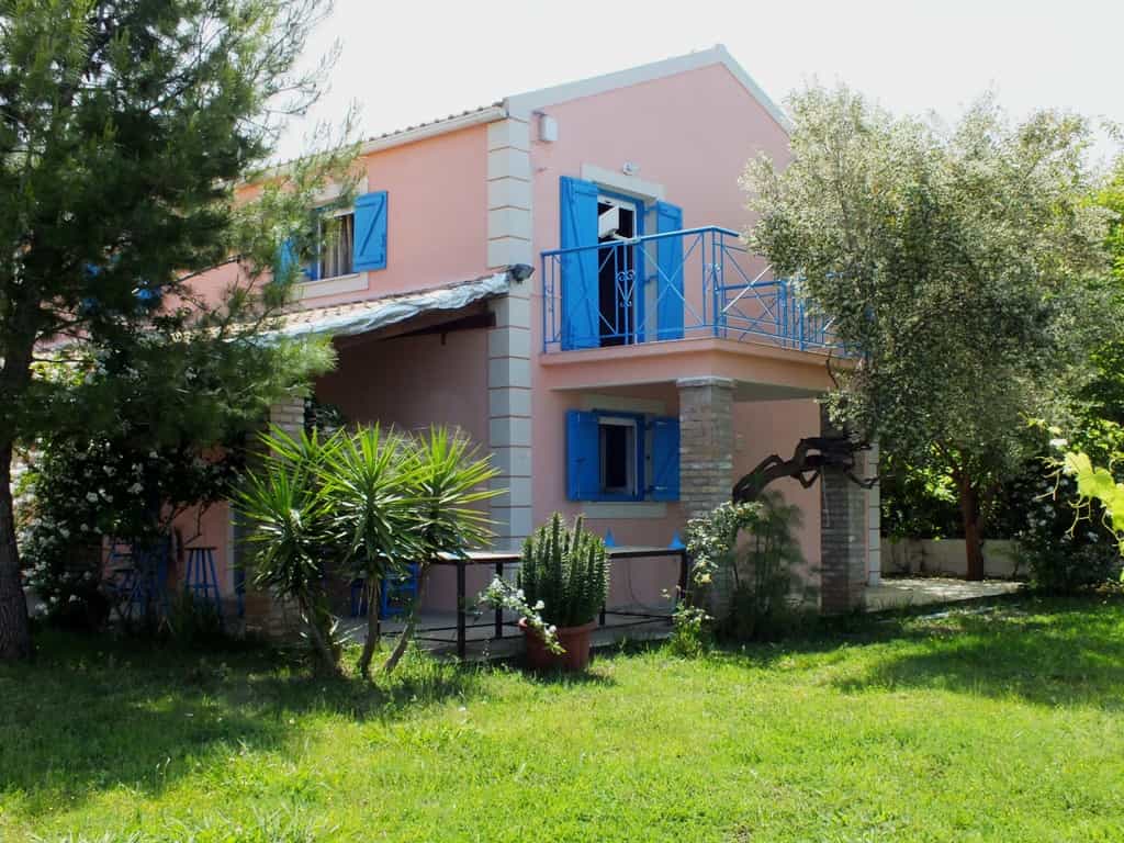 House in Pitsiota, Sterea Ellada 10808553