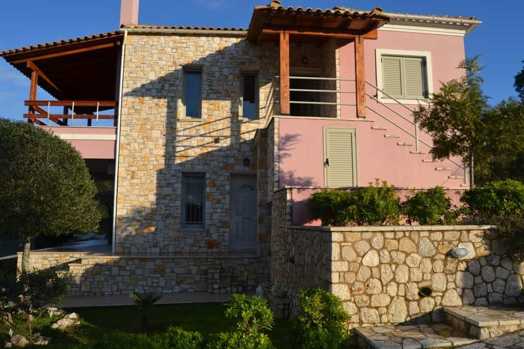 rumah dalam Agios Markos, Ionia Nisia 10808660