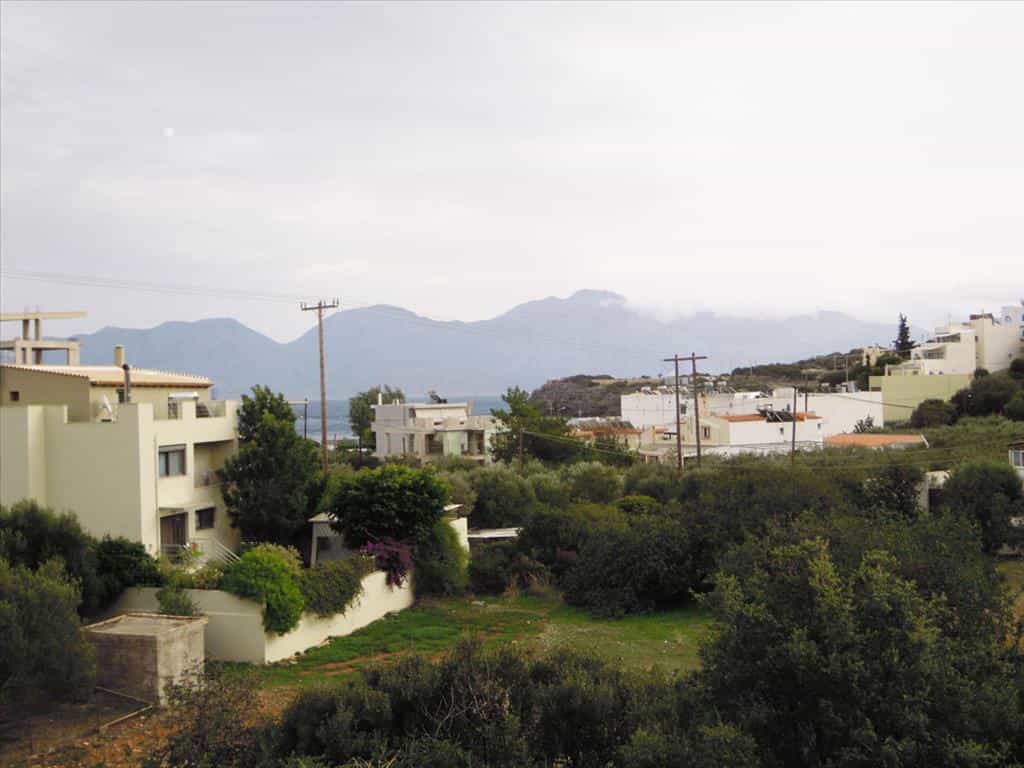 Land in Agios Nikolaos, Kriti 10808720