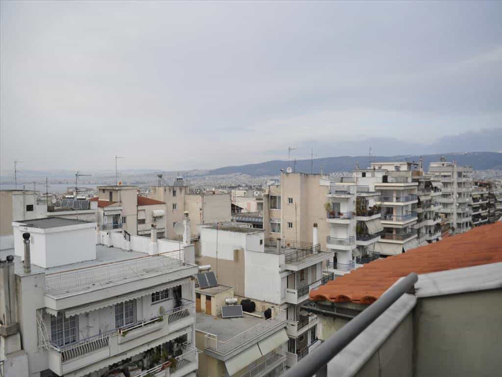 Condominio nel Thessaloniki,  10808819
