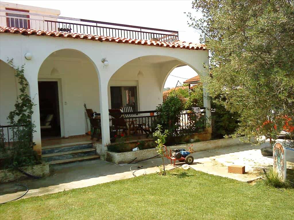 House in Agios Athanasios, Attiki 10808854