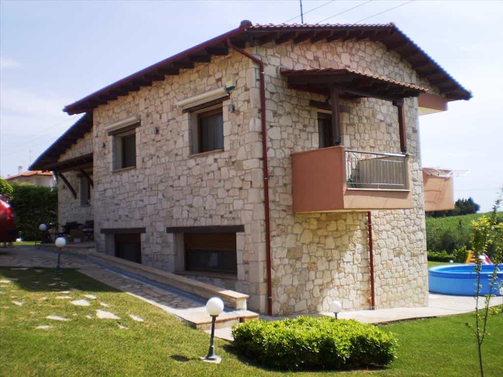 House in Nea Moudania, Kentriki Makedonia 10809266