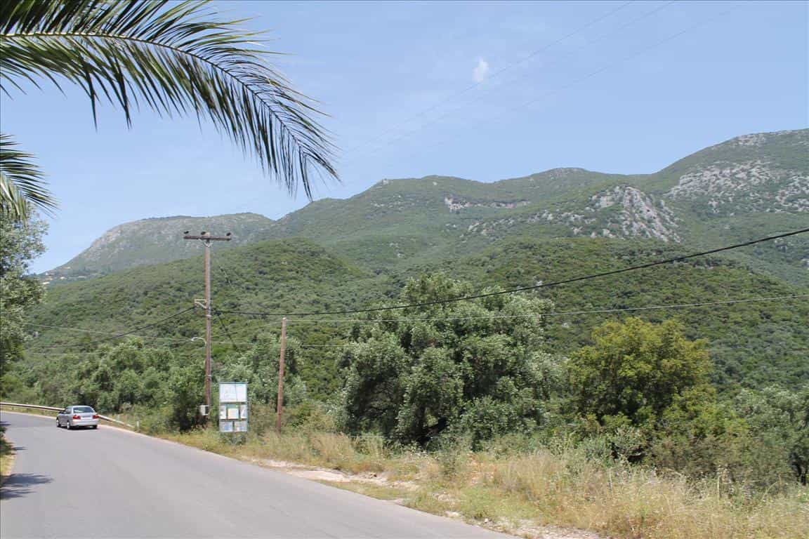 Land in Doukades, Ionia Nisia 10809312